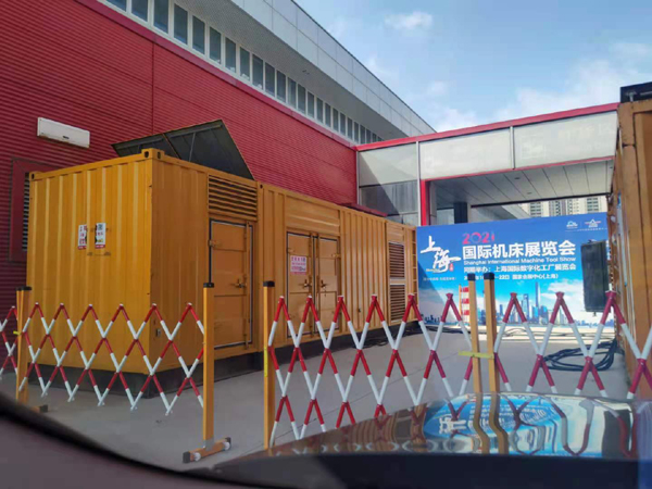 屏山发电车出租-发电机无电压或电压太低怎么办？