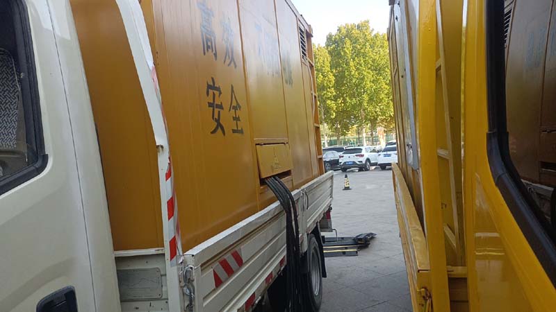 屏山如何判断柴油发电机组和UPS电源的切换时间是否符合要求？